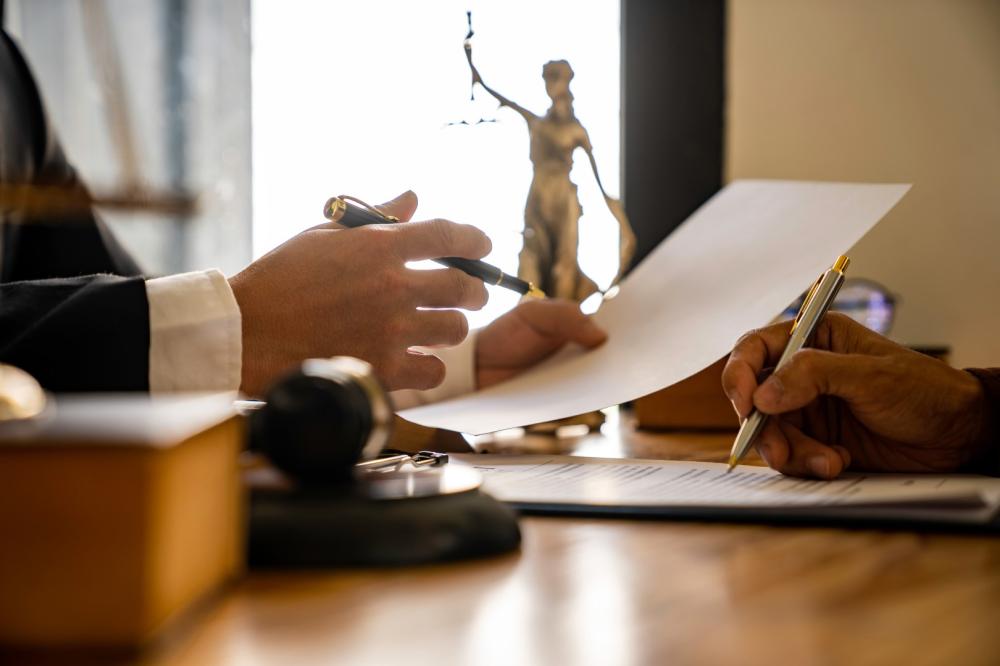 Avocat conseillant en droit des affaires